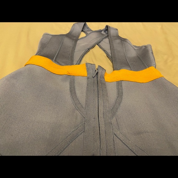 Keyhole Bandage Dress - Picture 4 of 6